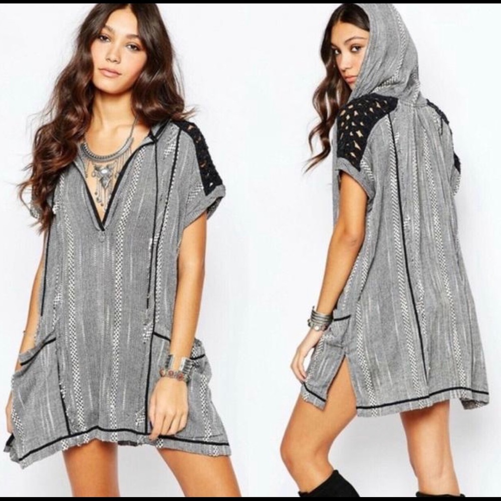 Free People Mexican Hooded Tunic M Thick B&W
